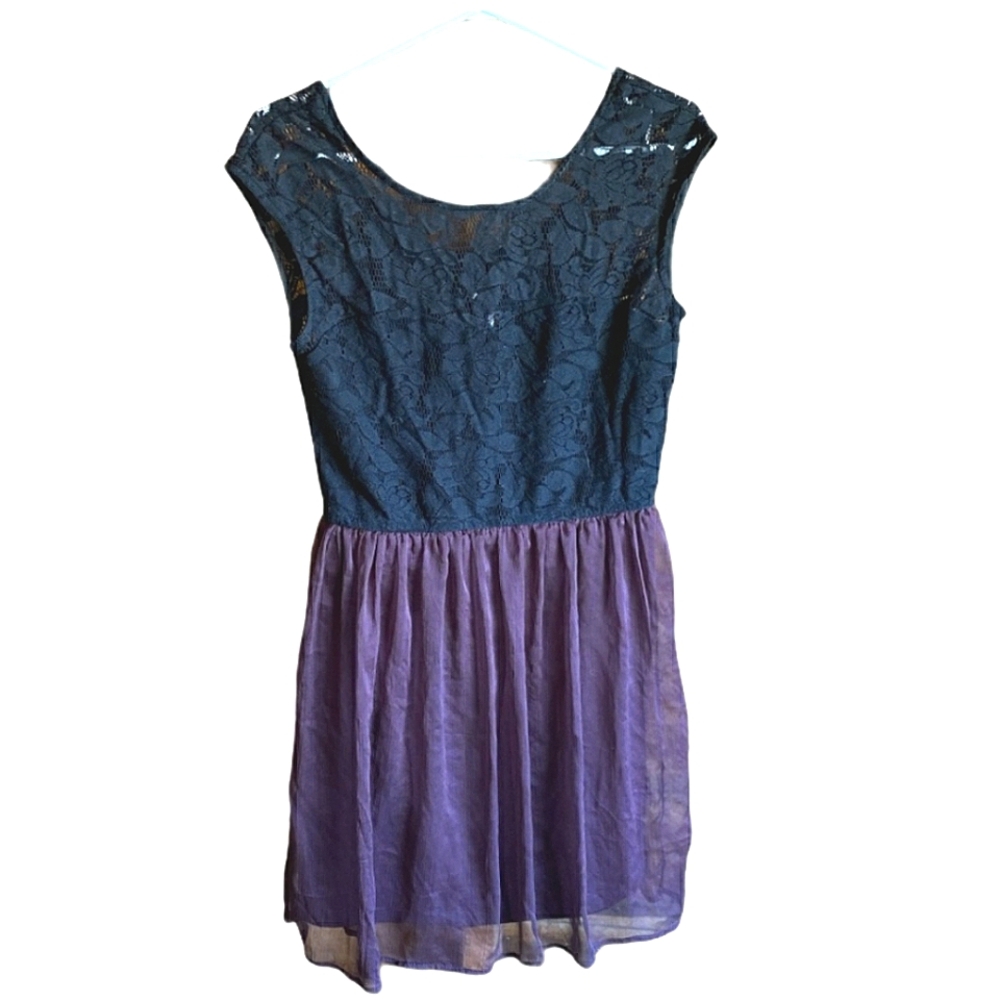 DYNAMITE Lace and Tulle Sleeveless Dress - Picture 1 of 6